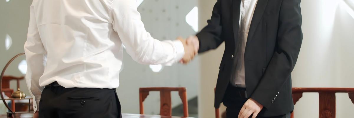 享有任意撤销权的赠与人通常不享有法定撤销权