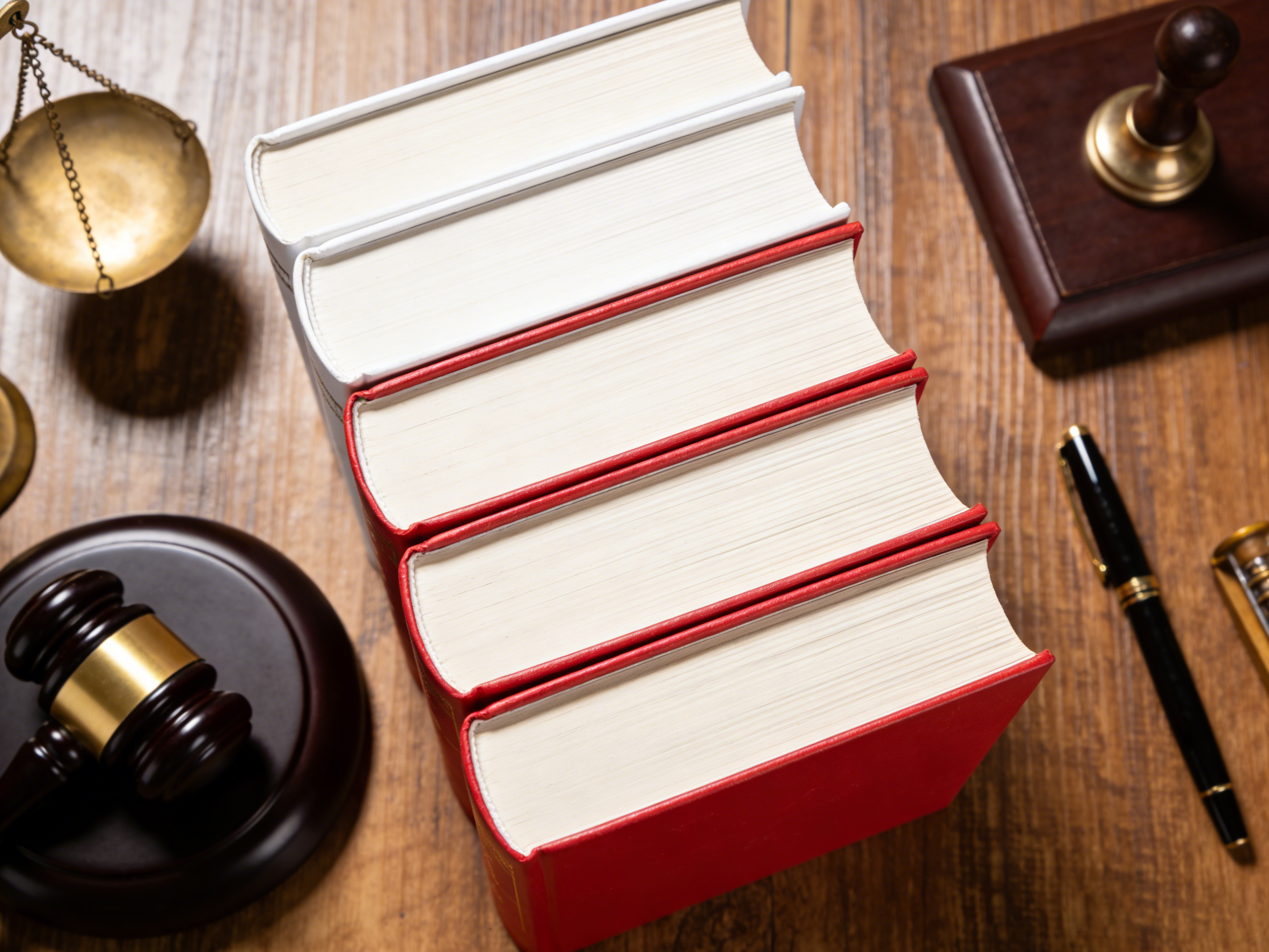 上海霖得泓律师事务所解析“三驾马车”如何引领法治新征程